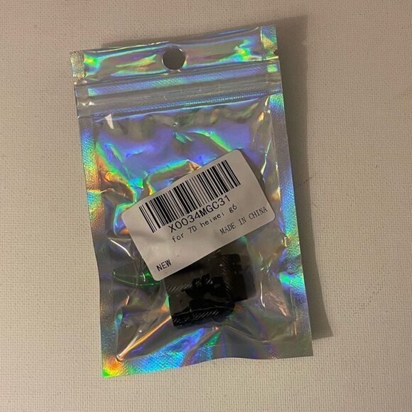 GMC Logo valve Stem caps in Black set of 4 NWT - Picture 4 of 4